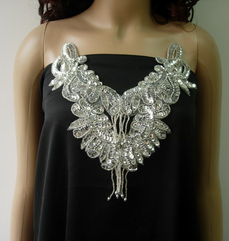 NK33 Sequin Bead Applique Necklace w/Fringe Silver - Click Image to Close