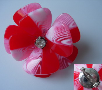 SB187 Acrylic Petals Diamante Jewelry Brooch Pin Red