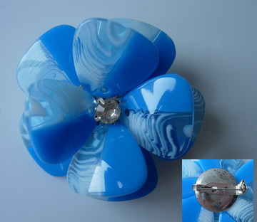 SB188 Acrylic Petals Diamante Jewelry Brooch Pin Aqua Blue - Click Image to Close