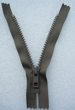 ZP05 13cm Zipper Plastic Brown 5pcs