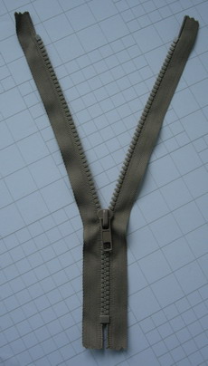 ZP23 23cm Plastic Zipper Khaki 5pcs - Click Image to Close