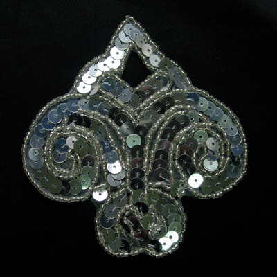 SY95 Silver Fleur De Lis Sequin Beaded Applique Motif - Click Image to Close