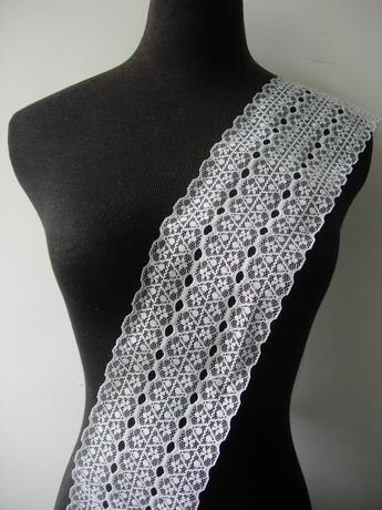 OT132 3 7/8" Wide Stylish Floral Rayon Lace White 5y OT132 3 7/8" Wide Stylish Floral Rayon Lace White 5y