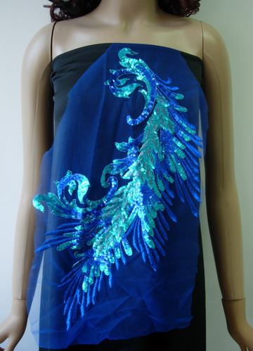 VB52 Blue Peacock Tail Floral Sequined Trimming Applique Motif