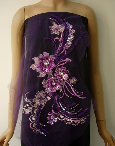 VB74 Purple Tone 3D Tier Floral Sequined Gems Tulle Applique - Click Image to Close