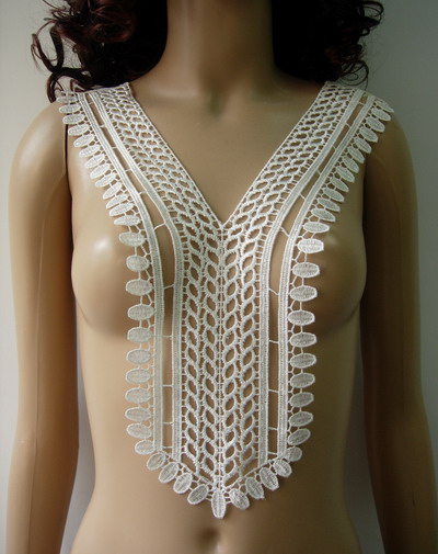 VY100 Trendy V Bodice Lace Venice Venise Applique Cream