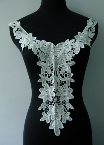 VY37 Huge Y-Floral Bodice Venise Venice Lace Applique Motif - Click Image to Close