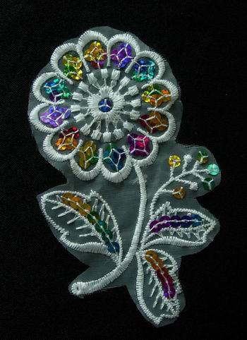 VF32 2pcs Venice Sequin Applique Colorful Leaf Flower