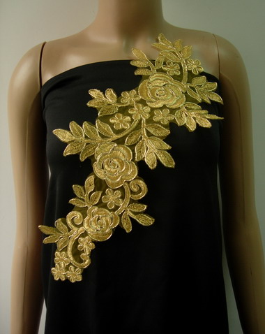 VF221 Trendy Floral Rose Metallic Gold Trimming Lace Applique