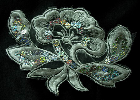 VF70 Hologram Silver Sequin Venice Applique Motif Flower 2pcs