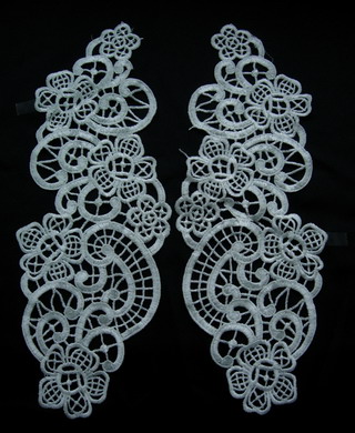 VT103-2 Mirror Pair Lace Venise Venice Applique Motif Cream - Click Image to Close