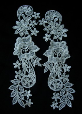 VT121 Mirror Pair Floral Lace Venice Venise Applique Cream