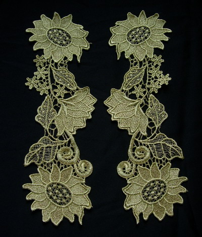 VT145 Mirror Pair Floral Metallic Gold Trim Venise Applique - Click Image to Close