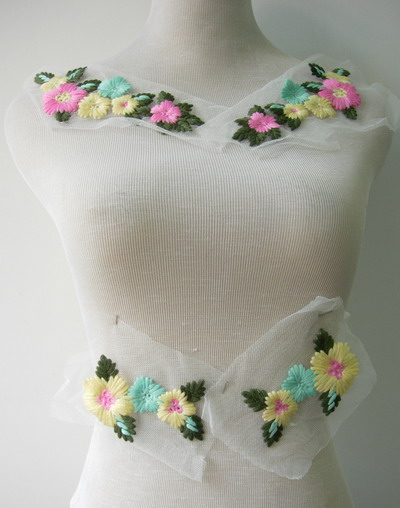 VT175 Colorful Floral Embroidery Lace Venise Applique 4pcs