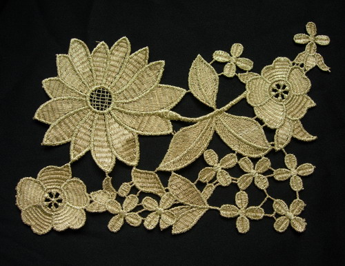 VT288 Metallic Gold Trim Leaves Floral Lace Applique Motif