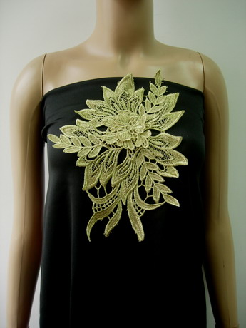 VT428 Tier Floral Leaf Gold Metallic Trims Lace Applique