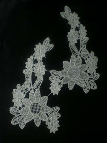 VT48 White Mirror Left Right Flowers Venise Venice Applique