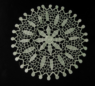 VT56 Geometric Celtic Round Venice Venise Applique Motif x2 VT56 Geometric Celtic Round Venice Venise Applique Motif x2