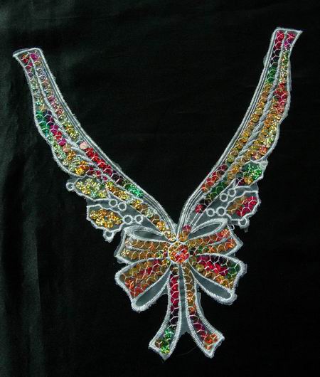 VN15 Venice Venise Applique Bow Necklace Multicolor VN15 Venice Venise Applique Bow Necklace Multicolor