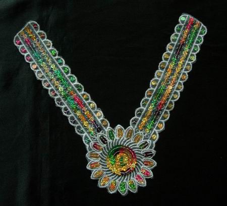 VN18 Venice Venise Applique Flower Necklace Multicolor 2pcs VN18 Venice Venise Applique Flower Necklace Multicolor 2pcs