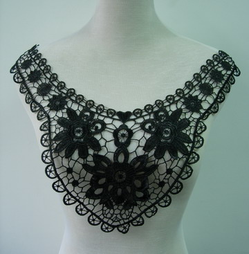 VK140-2 Lace Venice Venise Applique Floral Flowers Collar Black - Click Image to Close