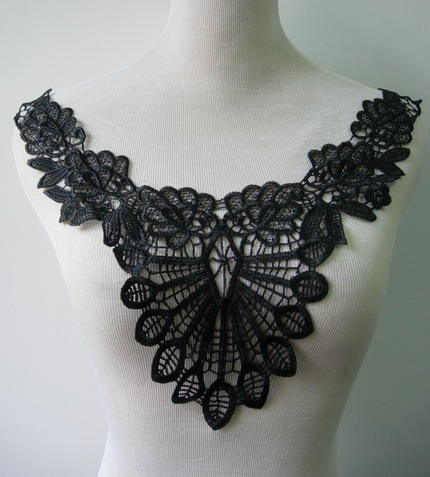 VK164-2 Leaves Neckline Front Lace Venice Venise Applique Black - Click Image to Close