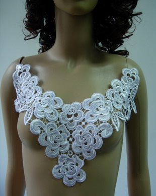 VK42-3 Venice Venise Collar Necklace Applique Floral Style White VK42-3 Venice Venise Collar Necklace Applique Floral Style White