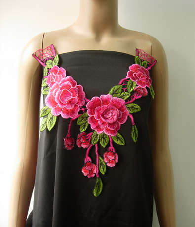 VK544 Layered Flower Collar Neck Lace Venise Applique Fuchsia VK544 Layered Flower Collar Neck Lace Venise Applique Fuchsia