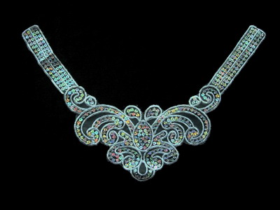 VN98 Venice Venise Applique Fluer De Lis Necklace White VN98 Venice Venise Applique Fluer De Lis Necklace White