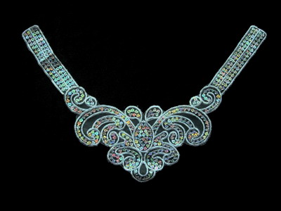 VN98 Venice Venise Applique Fluer De Lis Necklace White